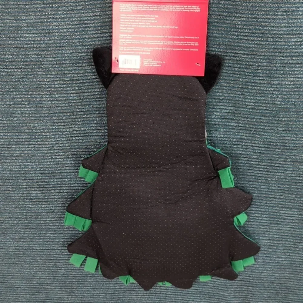 Kitty Snuffle Mat For Hunt And Seek! Kitty Christmas!